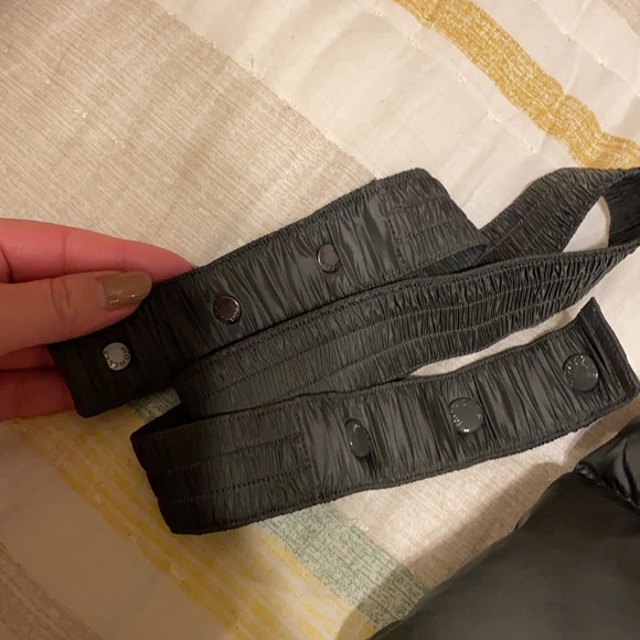 Moncler boed with fur size 3 - Picture 12 of 16